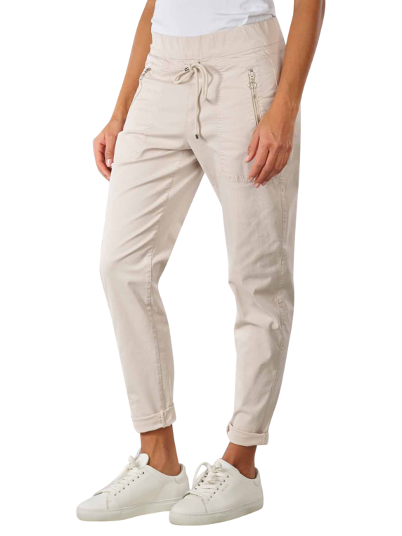 MAC Easy Active Authentic Damen Cargo Hose – Größe 34, Farbe Ivory PPT, Normaler Bund, Praktische Taschen