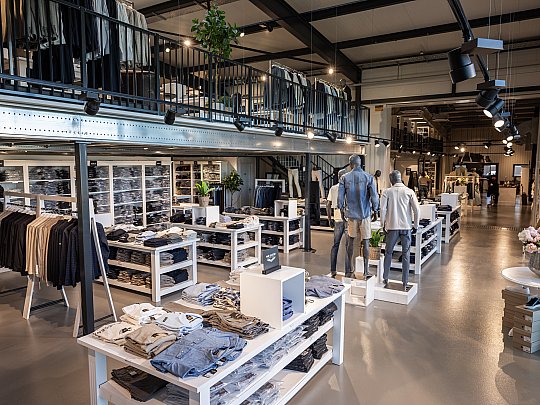 JEANS.CH – Die grösste Jeans-Auswahl der Schweiz: persönlich, familiär & mit Stil