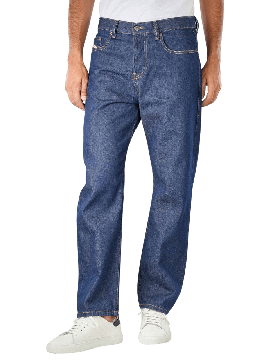 Diesel 2020 D-Viker Jeans Straight Fit Herren Jeans