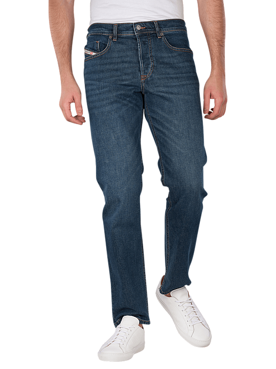 Diesel 2023 D-Finitive Jeans Tapered Fit Herren Jeans