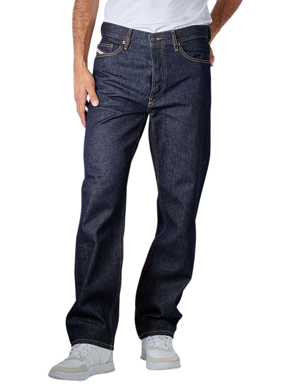 Diesel D-Macs Jeans Straight Fit in Dark blue | JEANS.CH