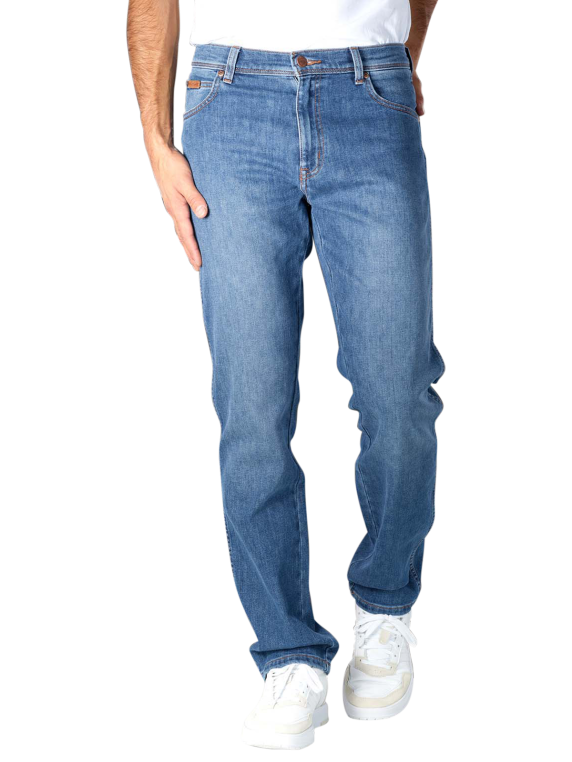 Wrangler Texas Stretch Jeans Straight Fit in Medium blue | JEANS.CH